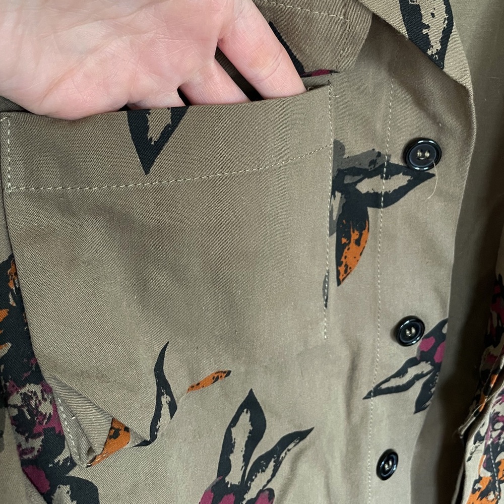 Button Down Utility Jacket - Picture 6 of 9